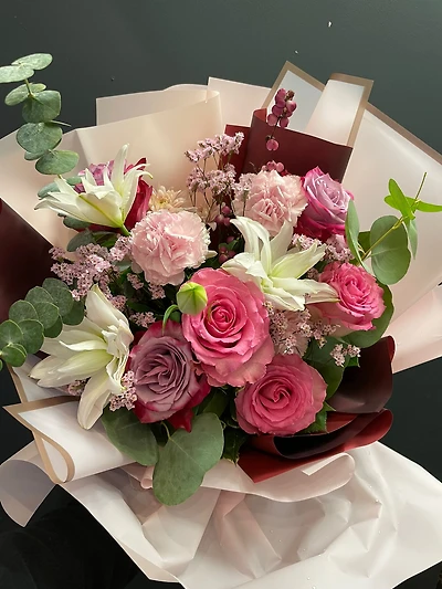 Midnight Kiss Bouquet - Fresh Flowers
