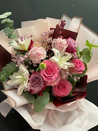 Midnight Kiss Bouquet - Fresh Flowers