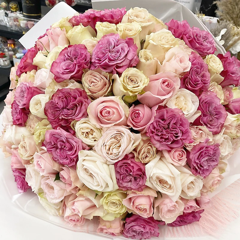 100 Roses Round Shape Bouquet - Fresh Flowers