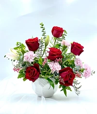 Le Classique Vase - Fresh Flowers