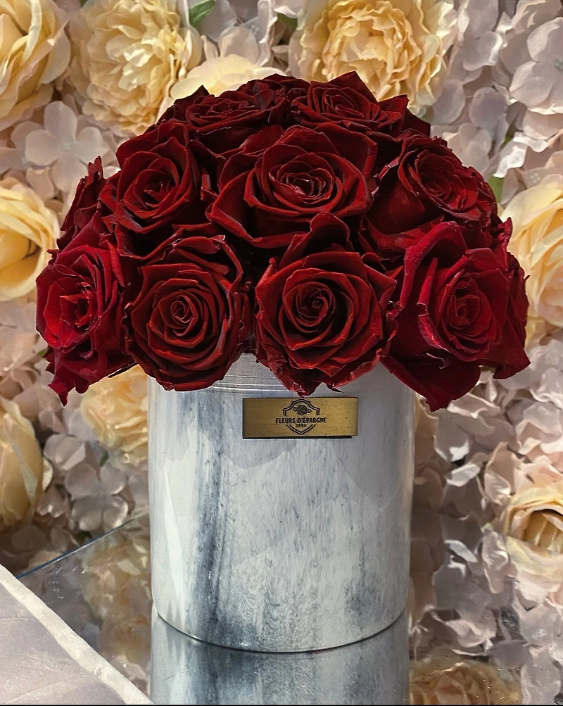 Dome in Marble Vase
