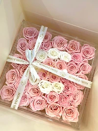 Custom Letter in Grand Crystal Box