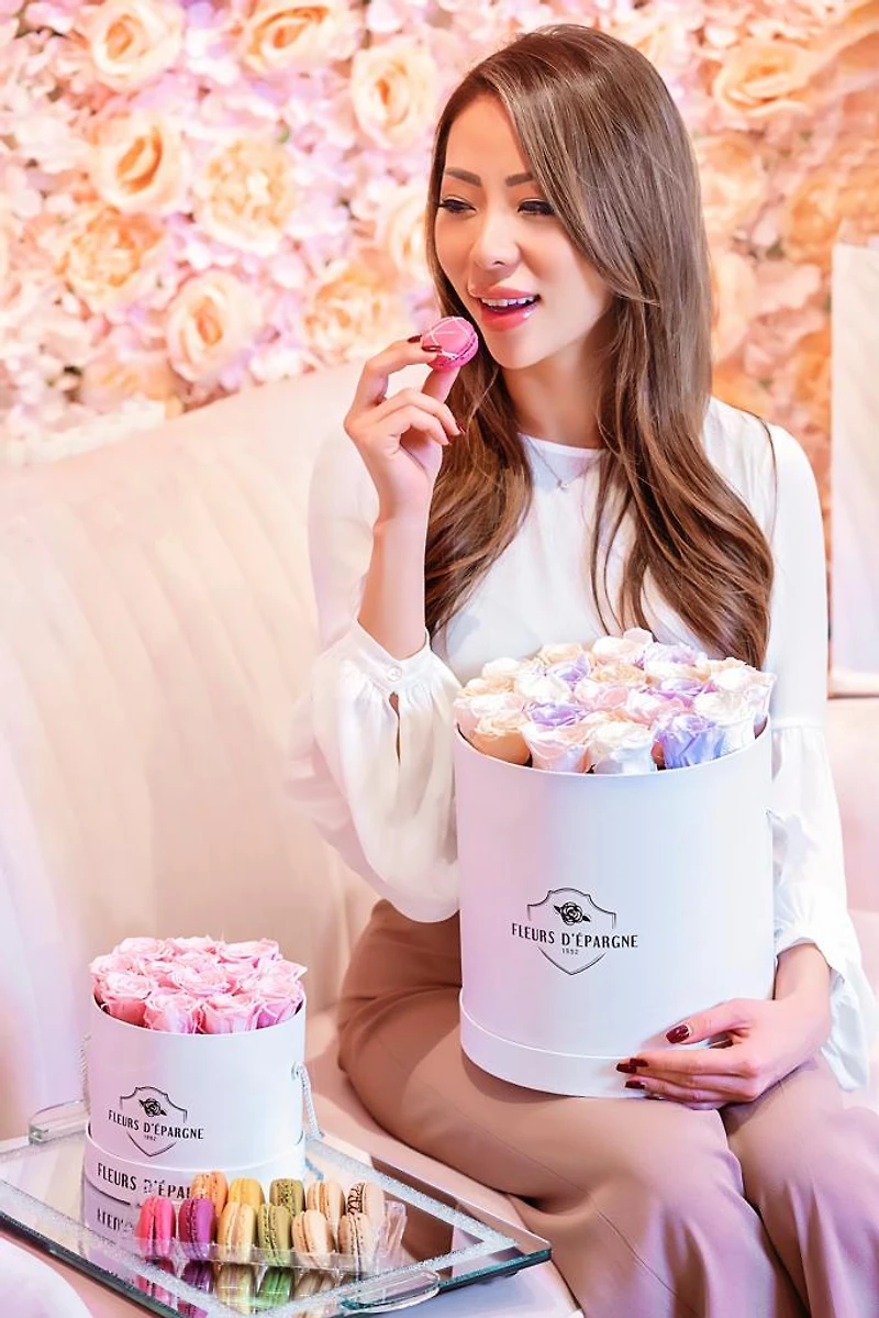 Elegance Classic Rose Bucket