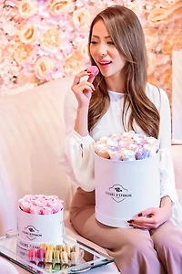 Elegance Classic Rose Bucket