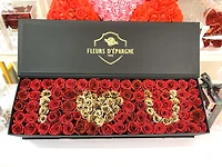 Grande Custom Box - 66+ Roses