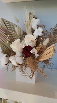 Small Box - Preserved & Dry Arrangement