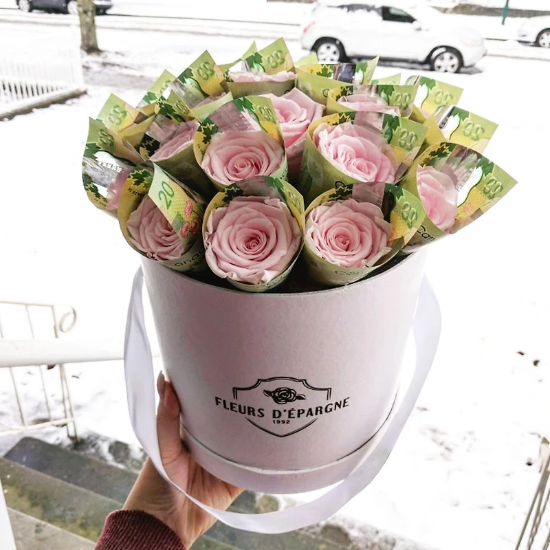 Money Rose Bucket