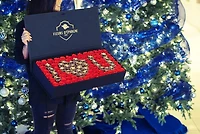 Ultimate Love Box - 100+ Roses