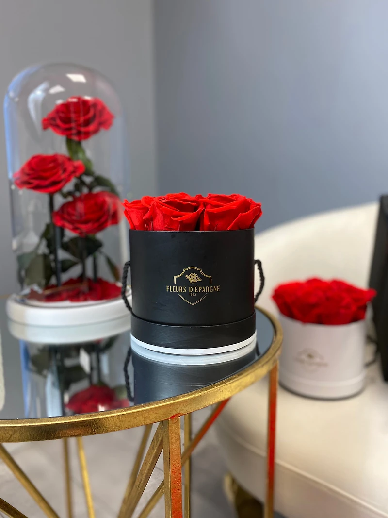 Amore Round Rose Bucket