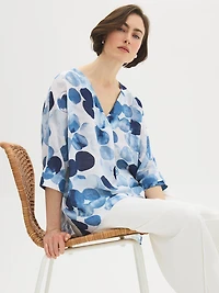 Printed 3/4 Sleeve V-Neck Blouse