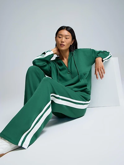 Contrast Stripe Wide-Leg Cloud Fleece Pants