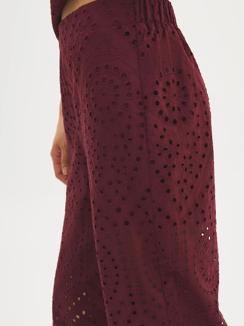 Pantalon à jambe large en coton ajouré