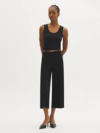 Pantalon gaucho en tissu crêpe avec ceinture