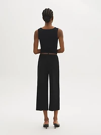 Pantalon gaucho en tissu crêpe avec ceinture