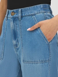 Mid-Rise Cropped Jeans