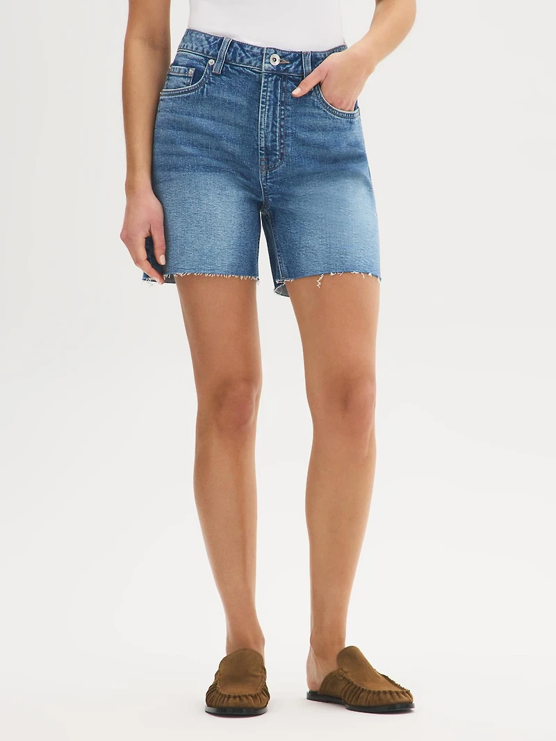 Shorts en jean à ourlets effilochés