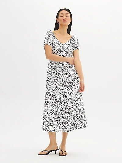 Robe mi-longue imprimée à manches bouffantes