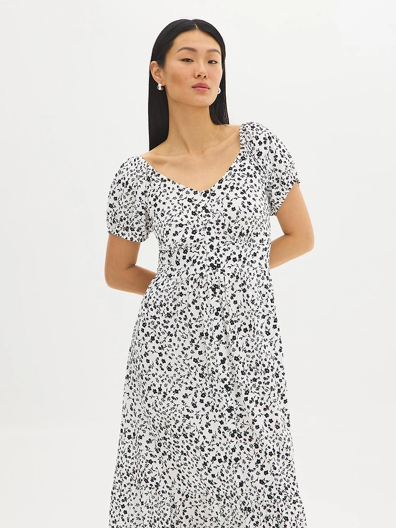 Robe mi-longue imprimée à manches bouffantes