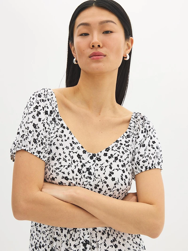 Robe mi-longue imprimée à manches bouffantes