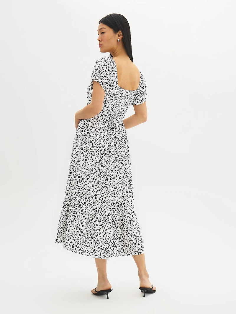 Robe mi-longue imprimée à manches bouffantes
