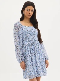 Mini-robe smockée fleurie