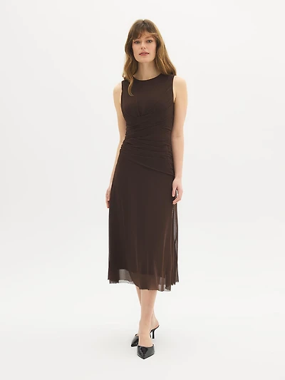 Robe mi-longue en maille à taille froncée