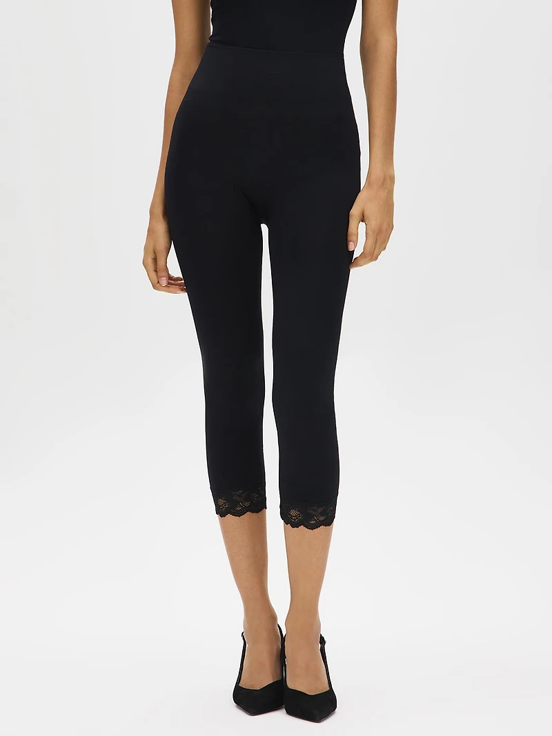 Lace Trim Capri Leggings