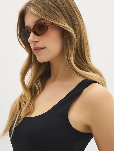 Lunettes de soleil à monture ovale