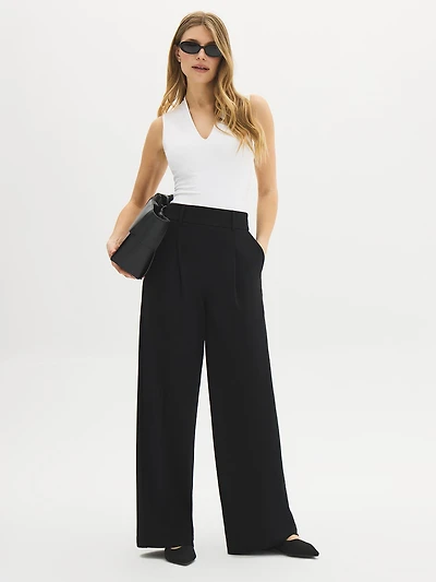 Camisole à double épaisseur et col en V plongeant