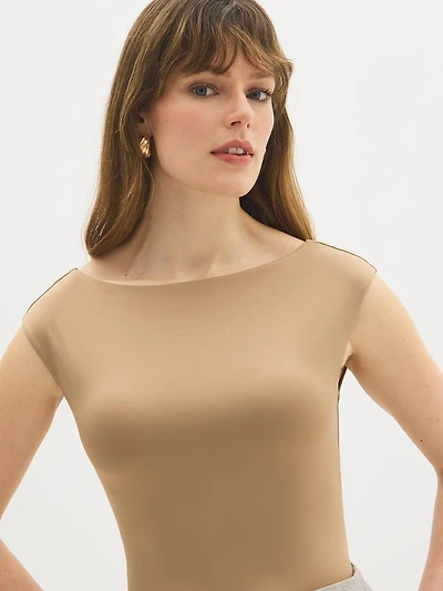 Haut à double épaisseur et col bateau