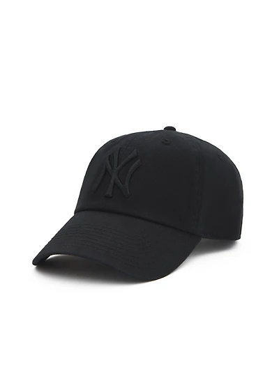 Embroidered New York Yankees Cap