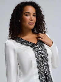Blouse en dentelle à effet satiné et col V