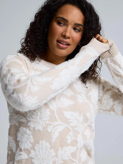 Chandail en tricot pelucheux à jacquard floral