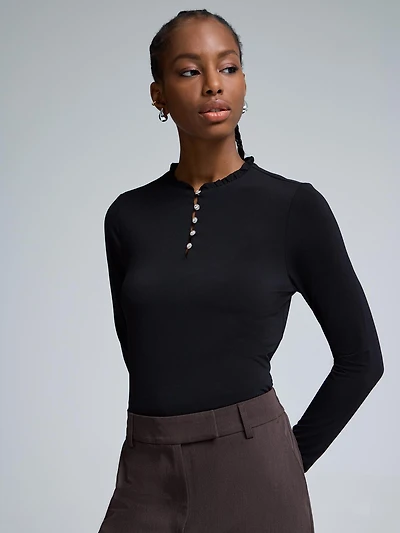 Rhinestone Pie Crust Neck Top
