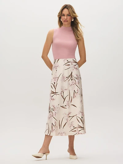Jupe en satin à motif floral coupée biais