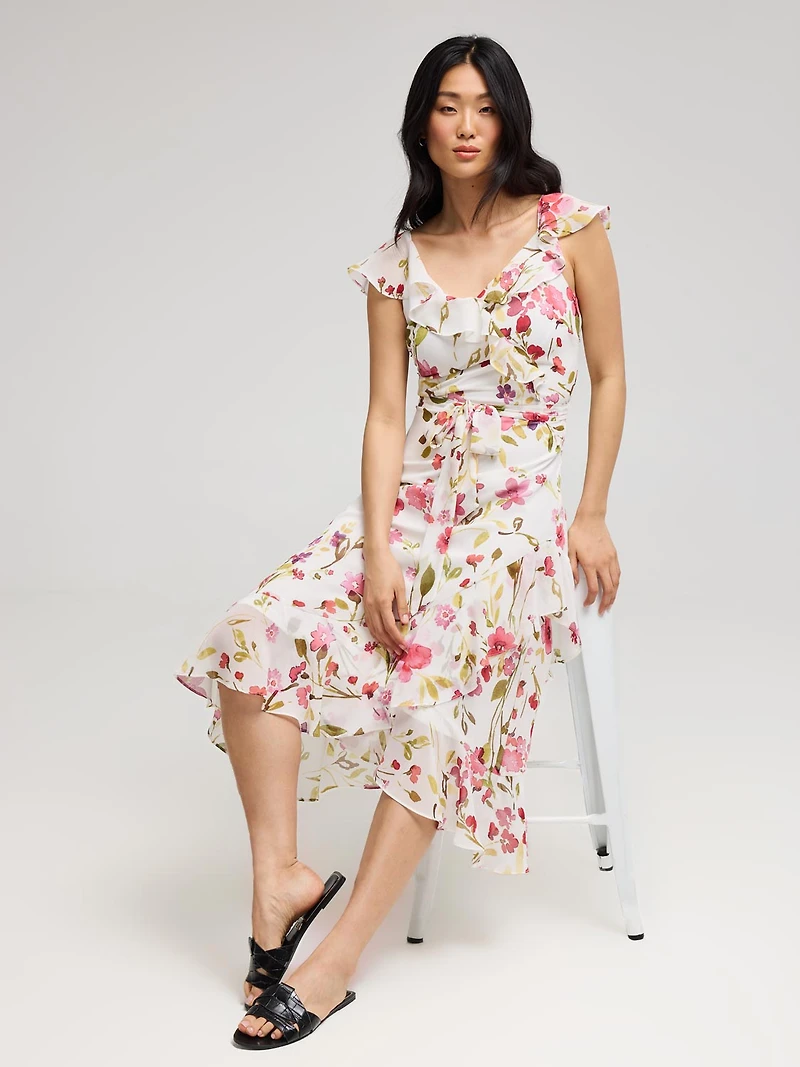 Robe portefeuille en mousseline à volants et fleurs