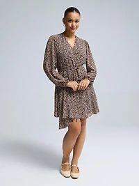 Mini-robe en mousseline ajustée et évasée à petites fleurs