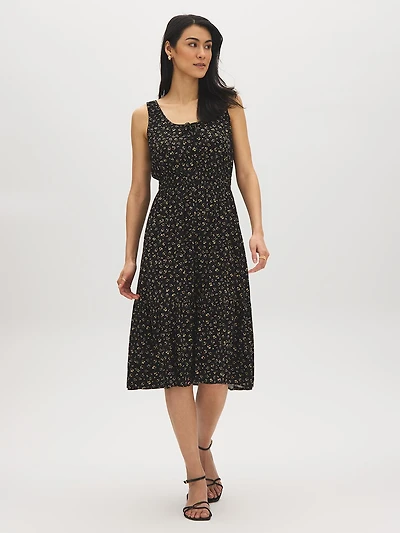 Robe mi-longue à volants et imprimé fleuri