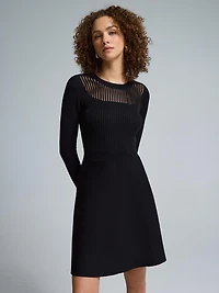 Mini-robe évasée avec empiècement transparent