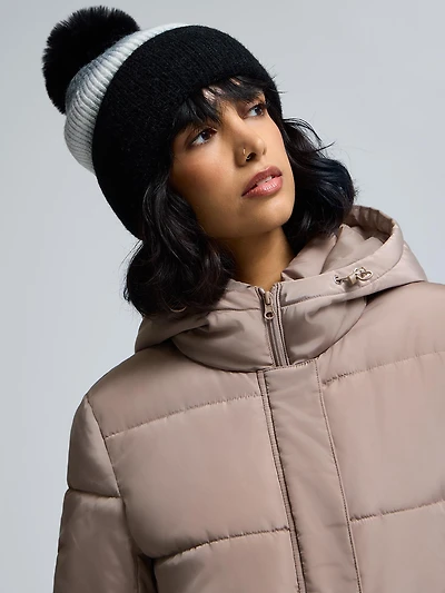 Ombre Knit Hat With Pom Pom
