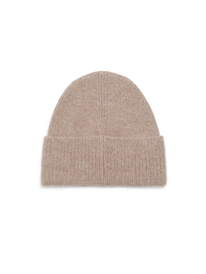 Tuque en tricot pelucheux