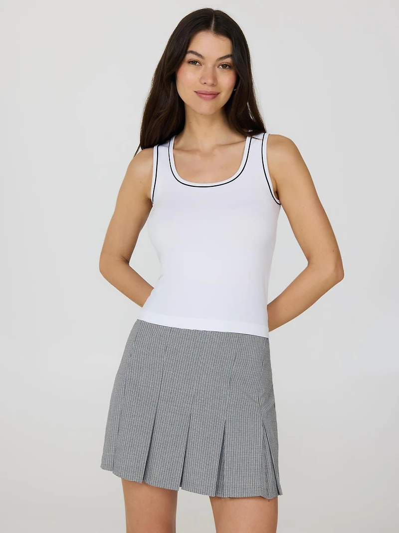 Camisole à col rond et bordure contrastée