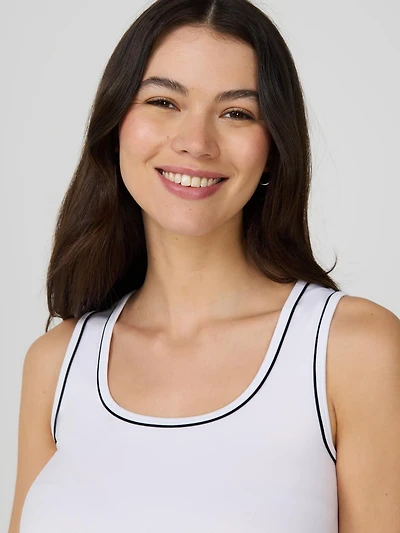 Camisole à col rond et bordure contrastée