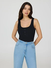 Scoop Neck Sleeveless Ribbed Top