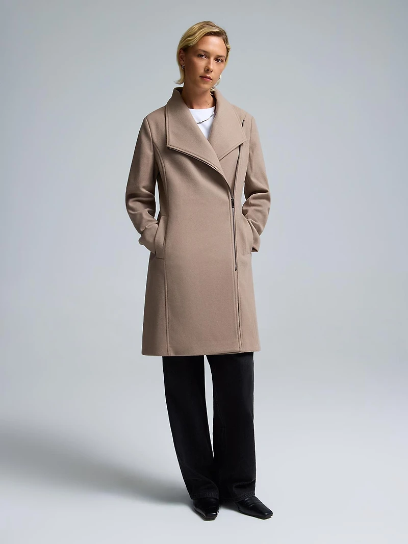 Manteau asymétrique en fausse laine