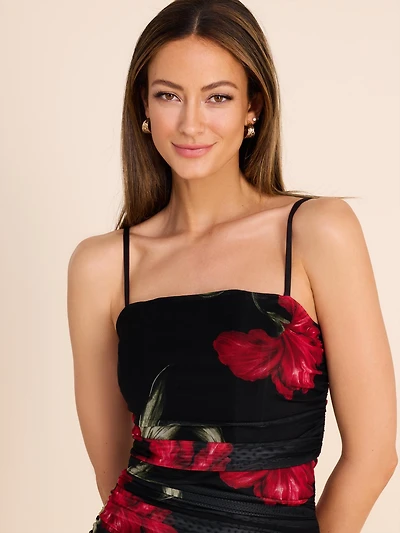 Robe bustier mi-longue en maille fleurie