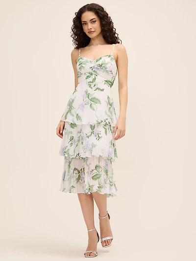 Robe mi-longue à motif floral et volants