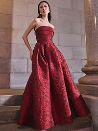 Robe de bal bustier en jacquard floral