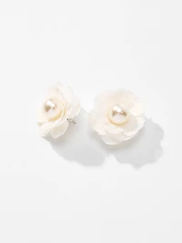 Flower Earring With Pearl