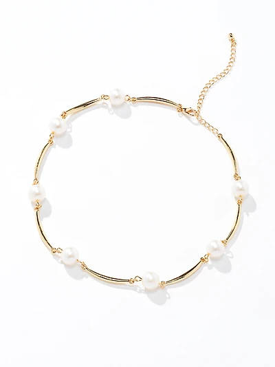 Delicate Pearl Necklace